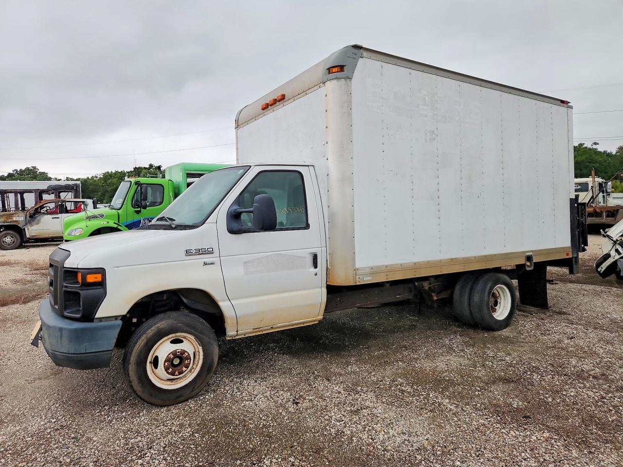 Salvage Ford Econoline Image