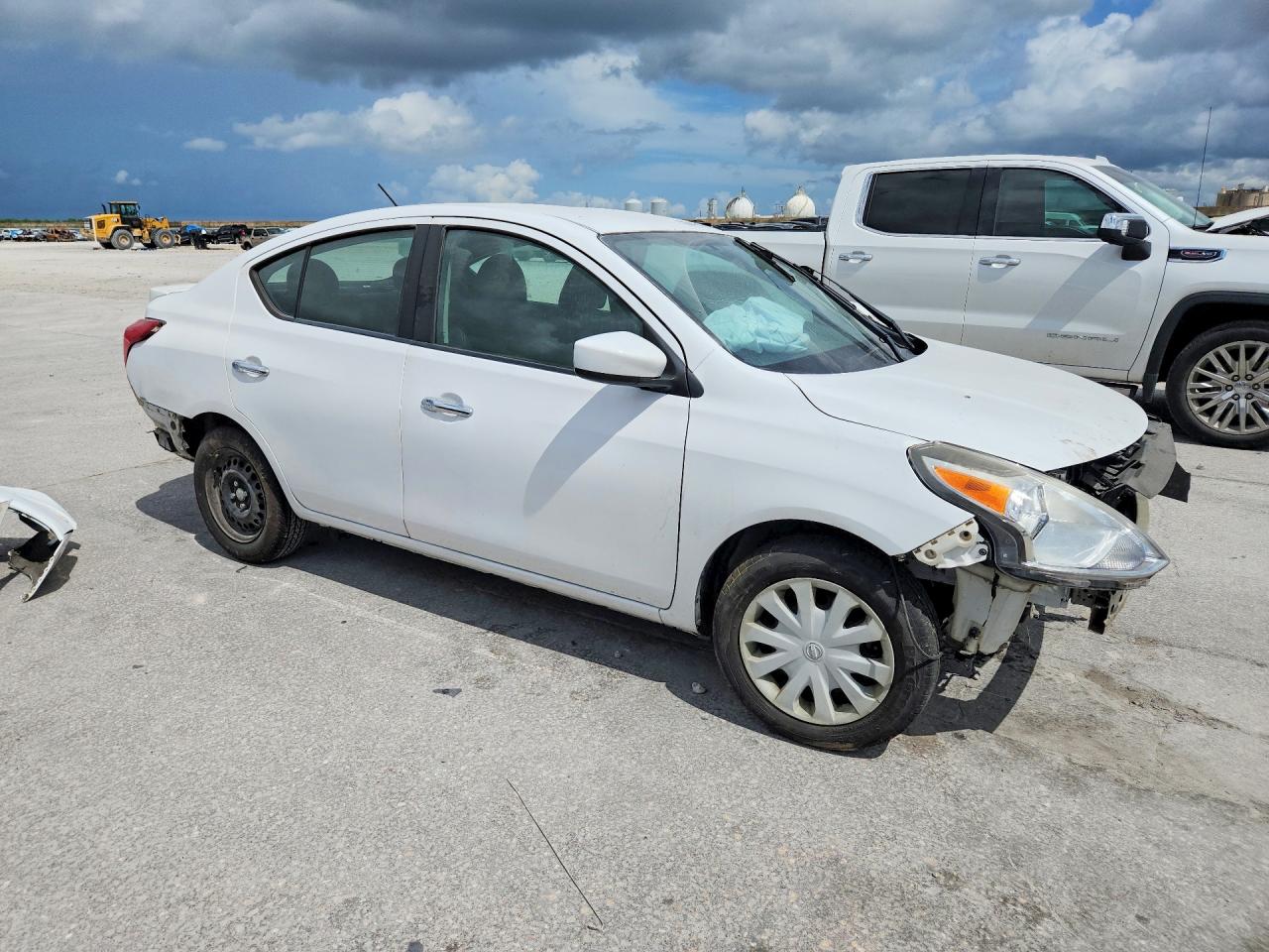 Nissan Versa Sv