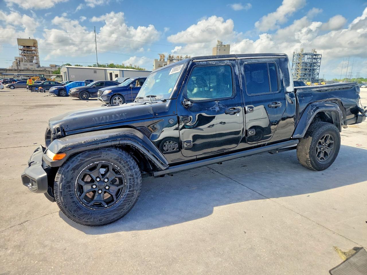Salvage Jeep Gladiator Image