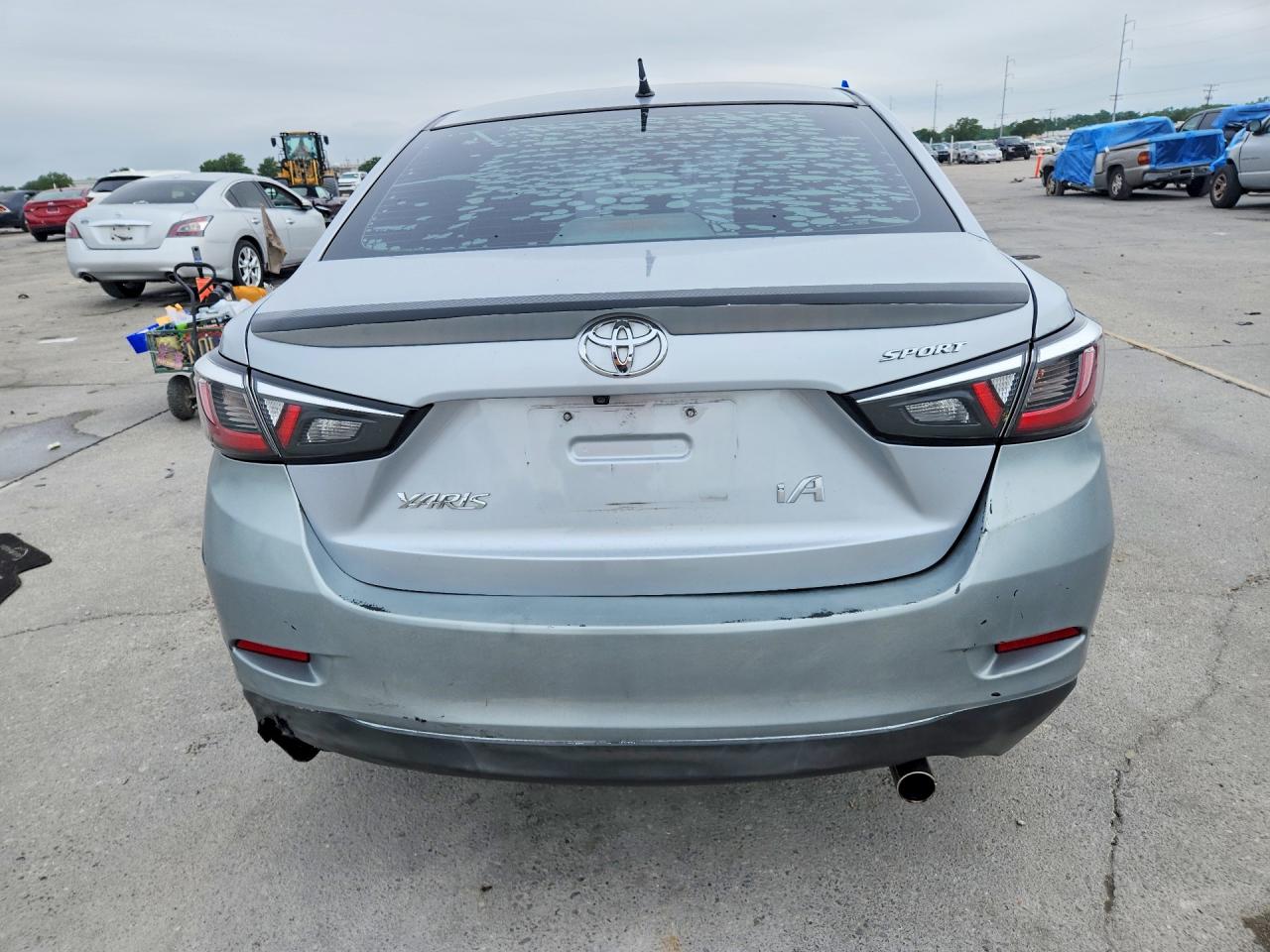 Toyota Yaris Base