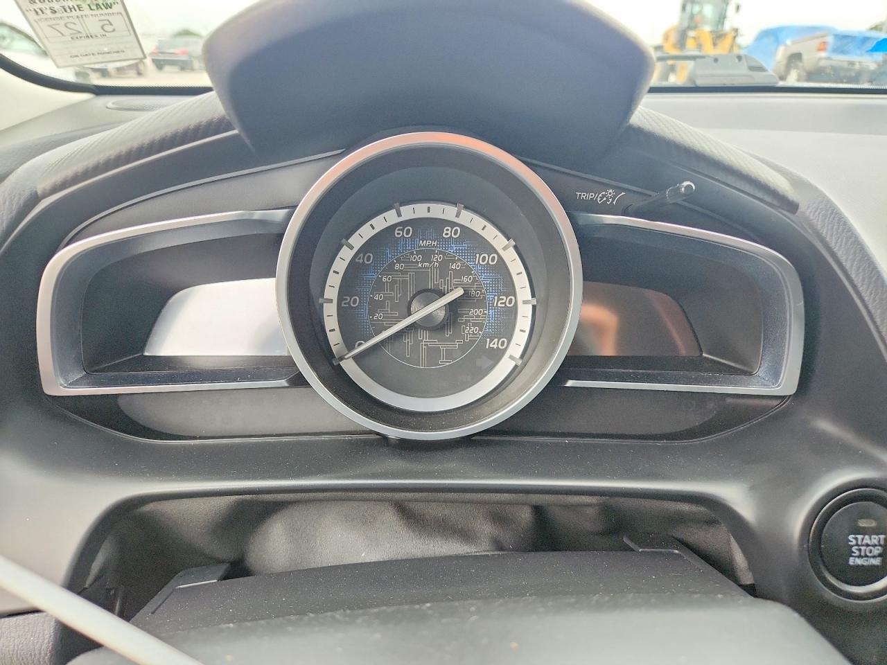 Toyota Yaris Base