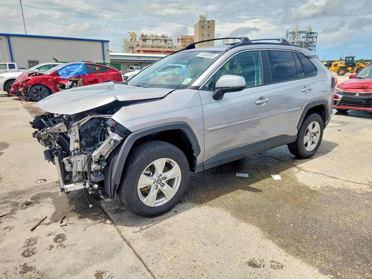 Salvage Toyota RAV4 Image