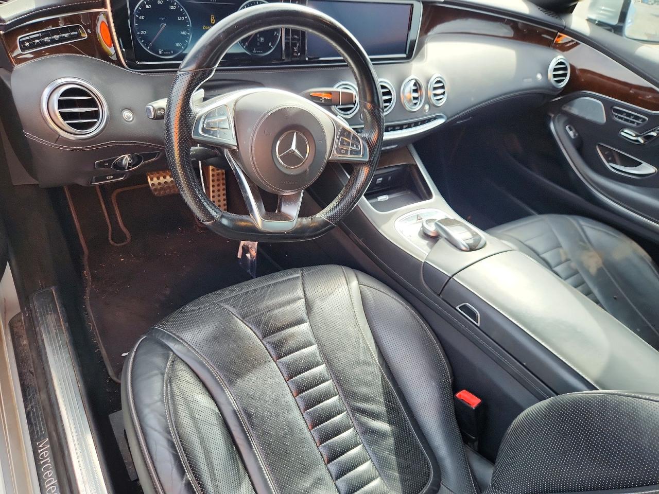Mercedes-Benz S-Class 550