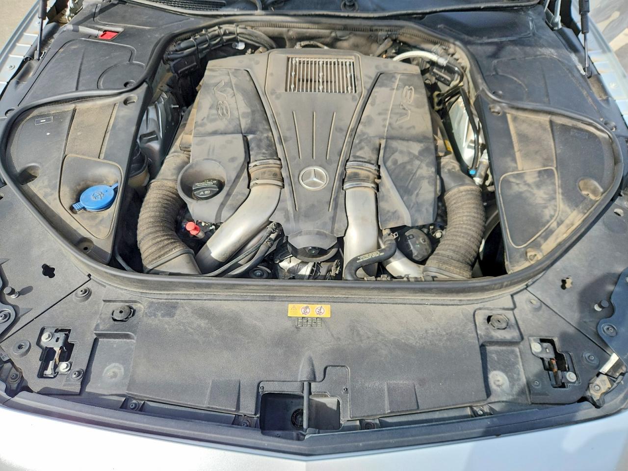 Mercedes-Benz S-Class 550