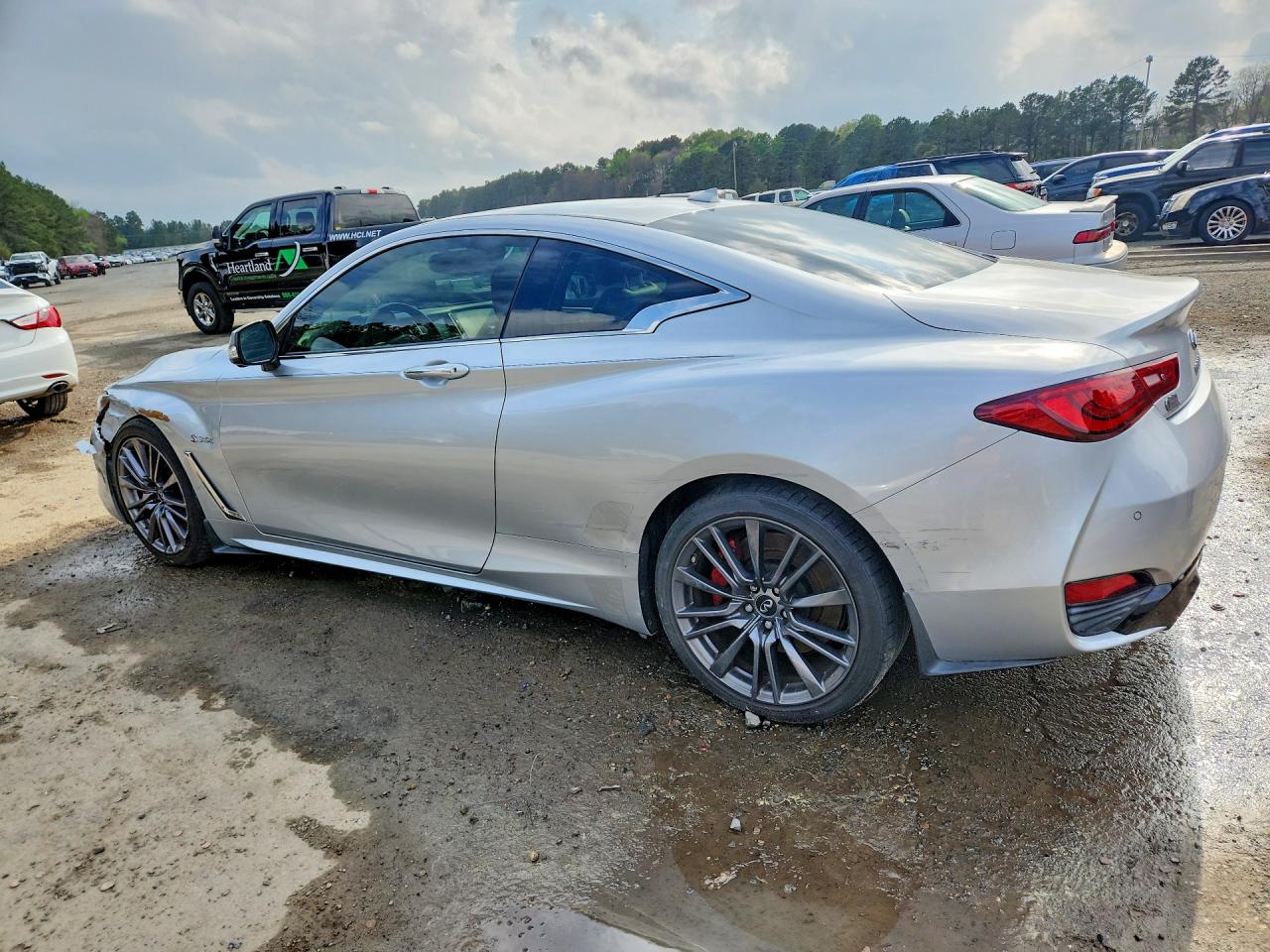 INFINITI Q60 Red Sport 400