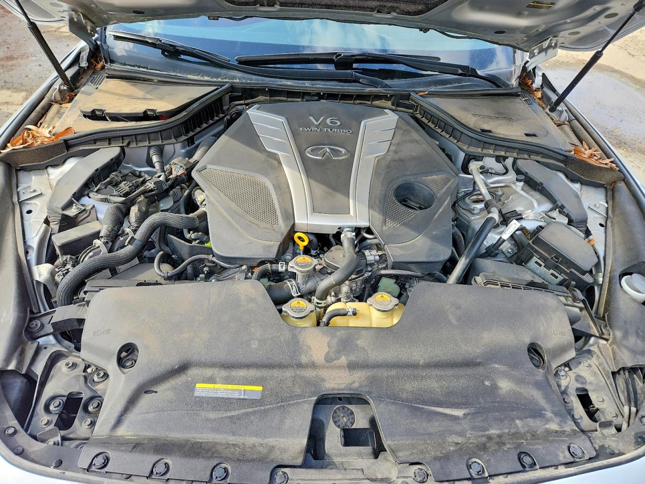 INFINITI Q60 Red Sport 400