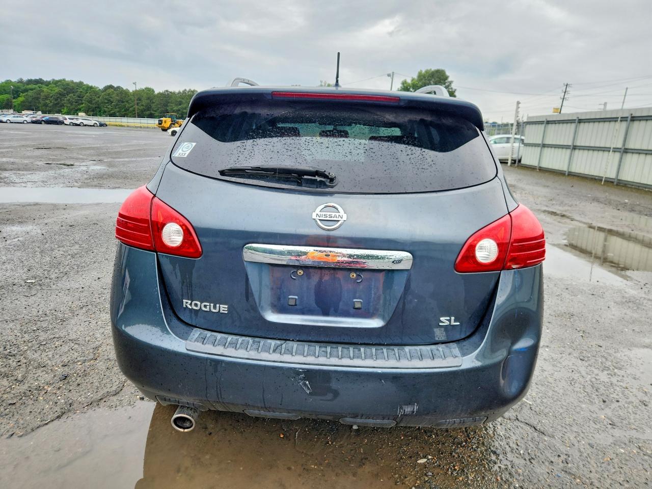 Nissan Rogue S