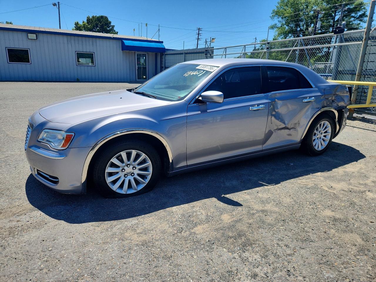 Salvage Chrysler 300 Image