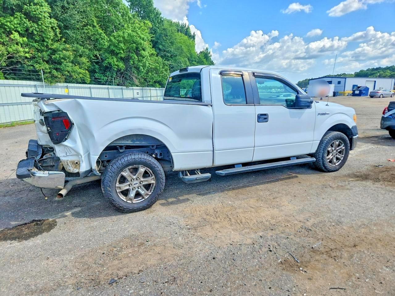 Ford F-150 Super Cab