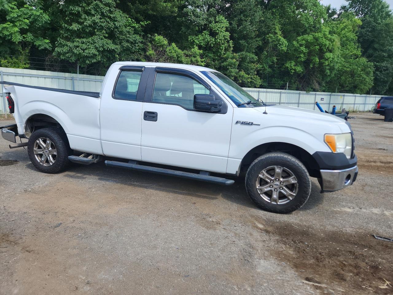 Ford F-150 Super Cab