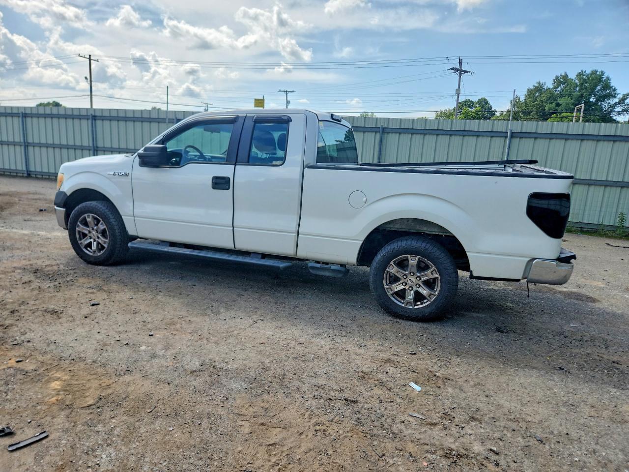 Ford F-150 Super Cab