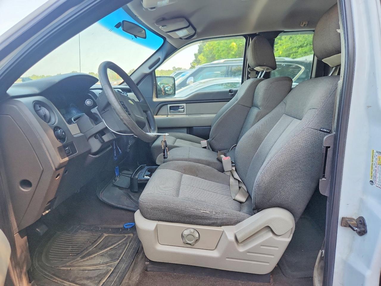 Ford F-150 Super Cab