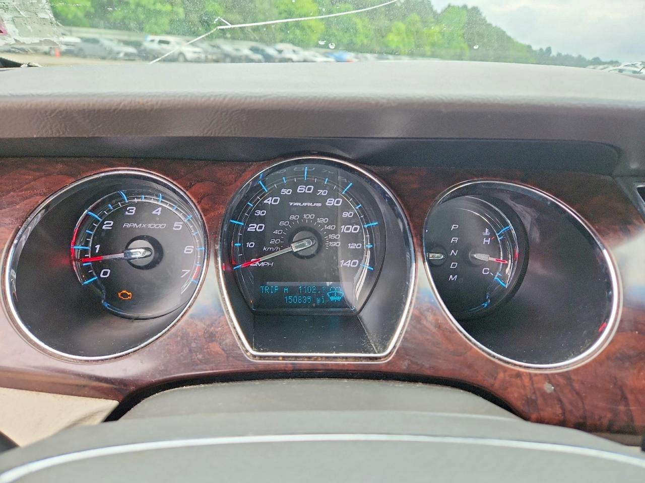 Ford Taurus Sel