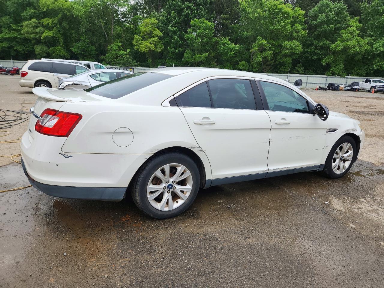 Ford Taurus Sel