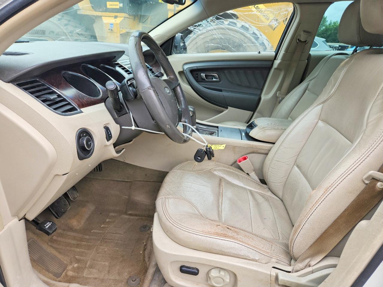 Ford Taurus Sel