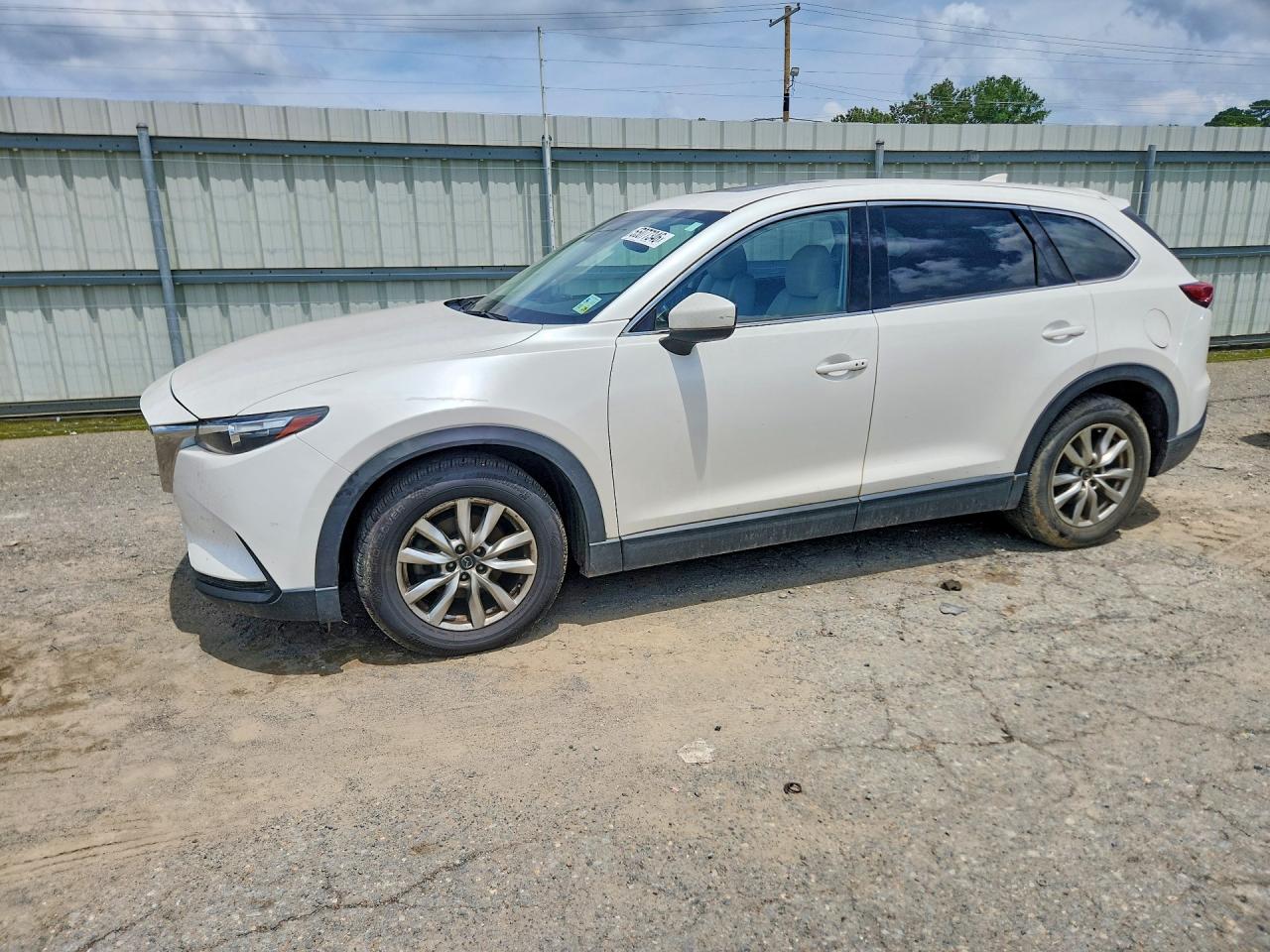 Salvage Mazda Cx Image