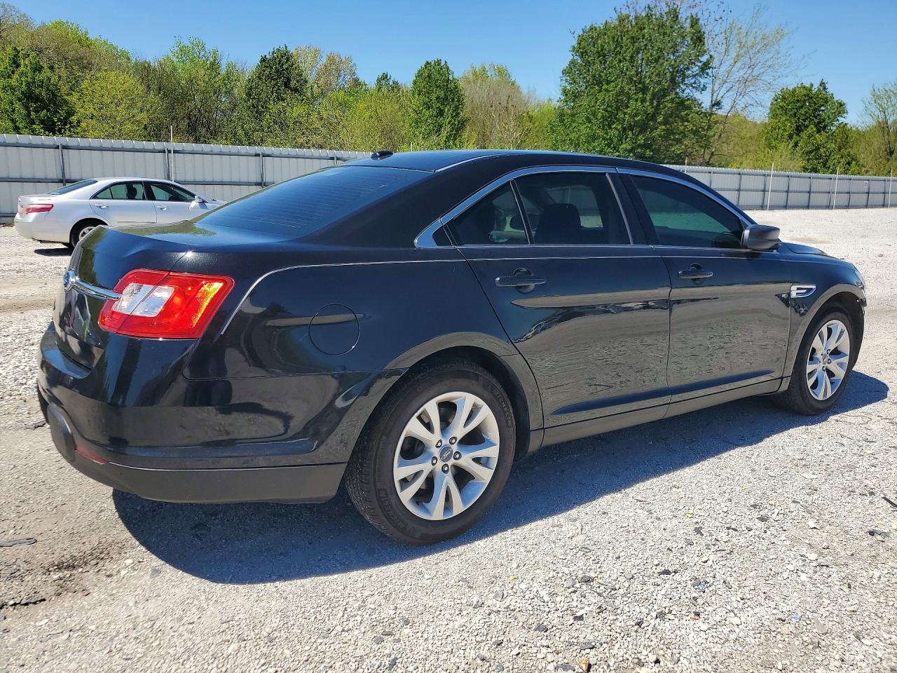 Ford Taurus Se