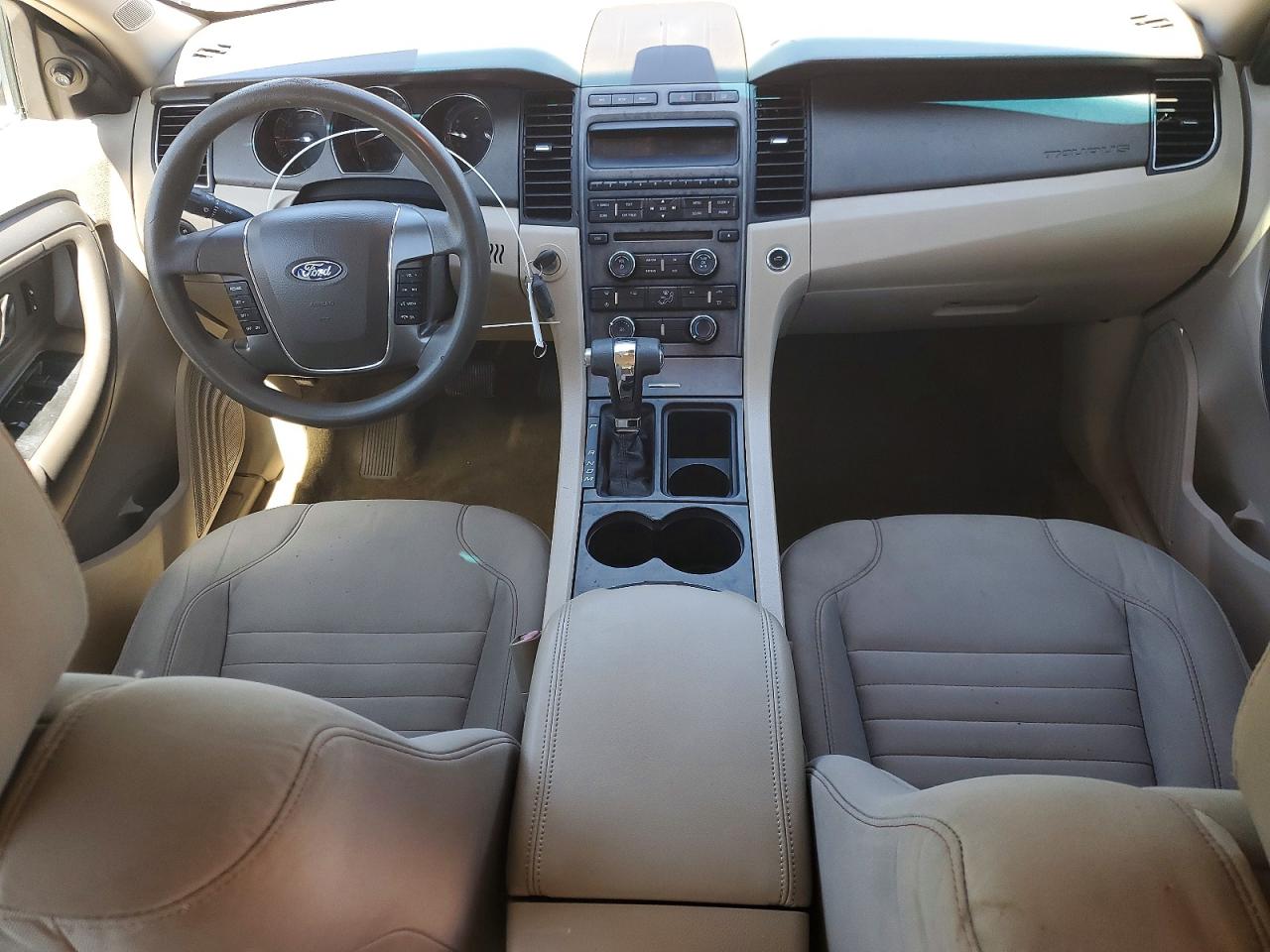 Ford Taurus Se