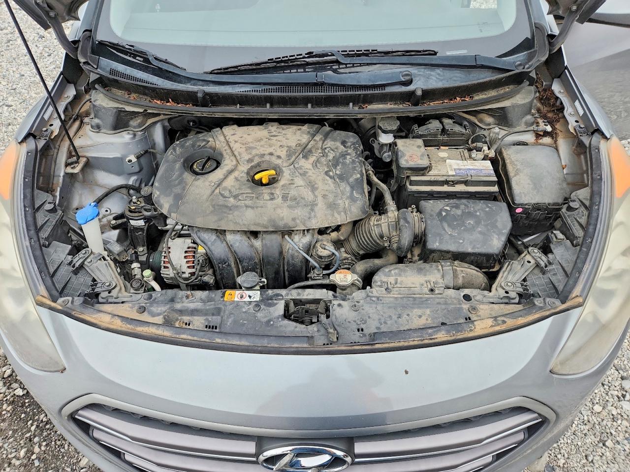Hyundai ELANTRA Base
