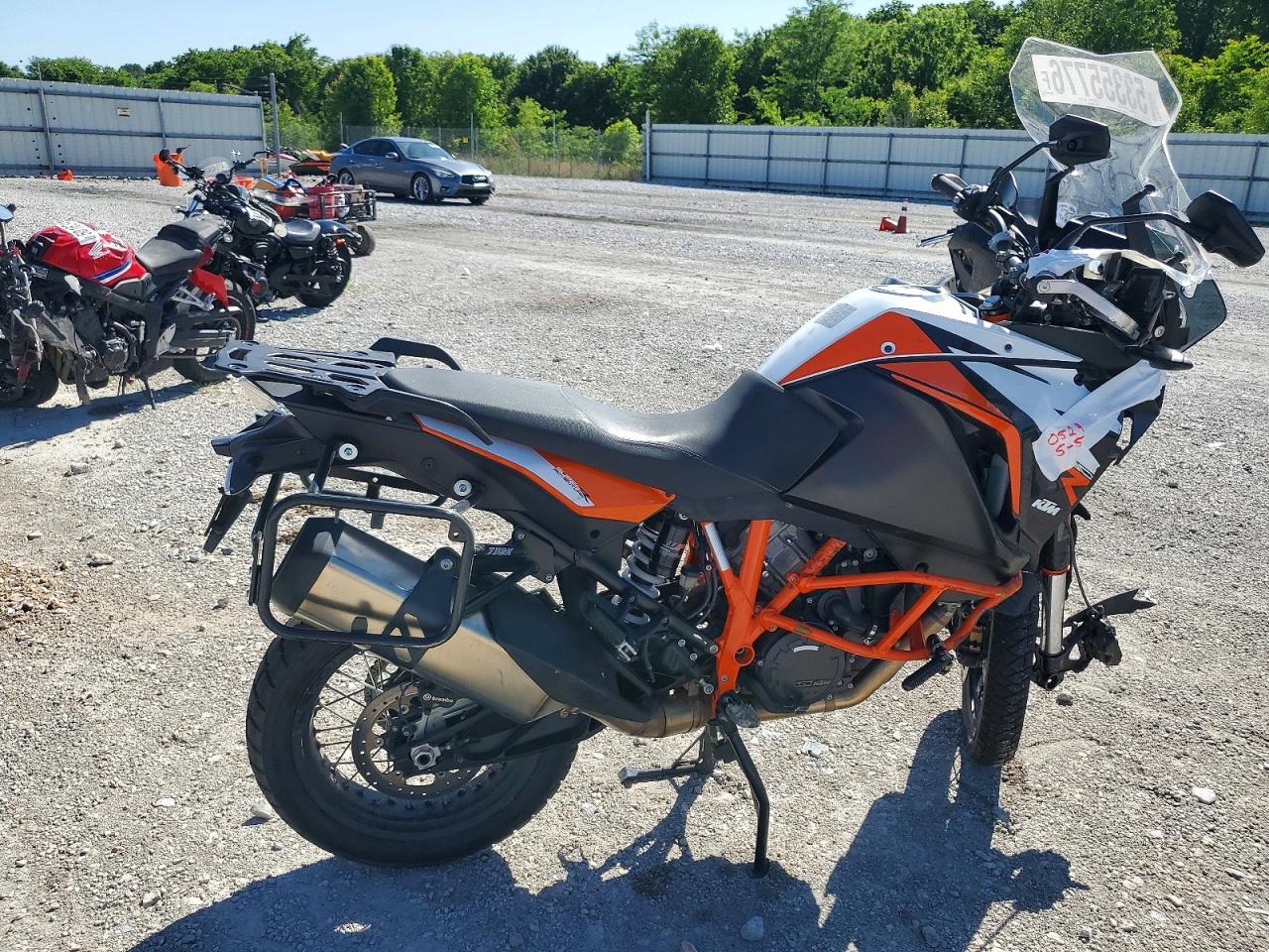 Salvage KTM 1290 Super Image