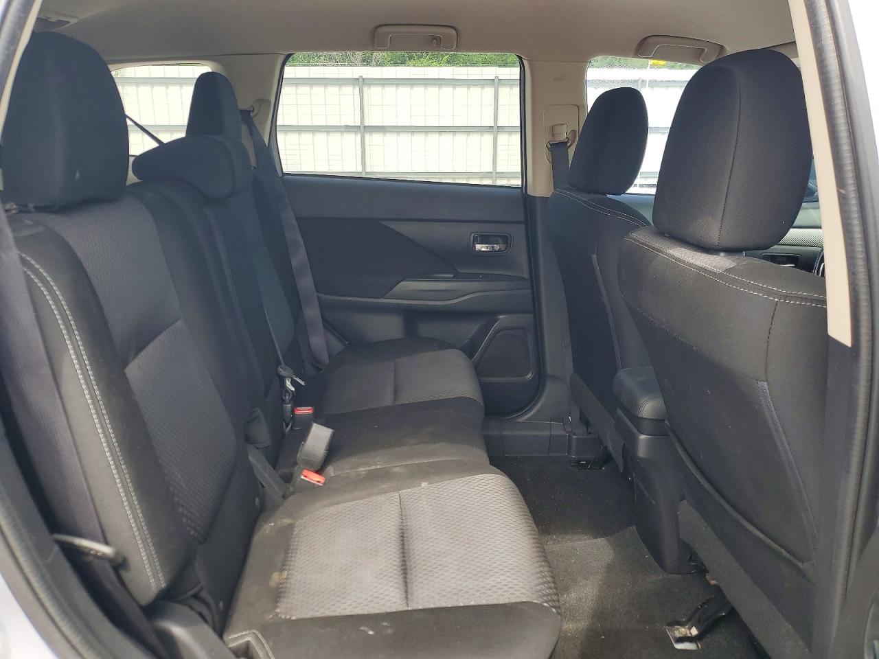 Mitsubishi Outlander Es