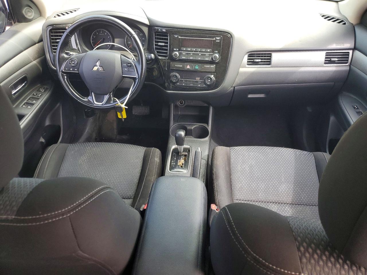 Mitsubishi Outlander Es