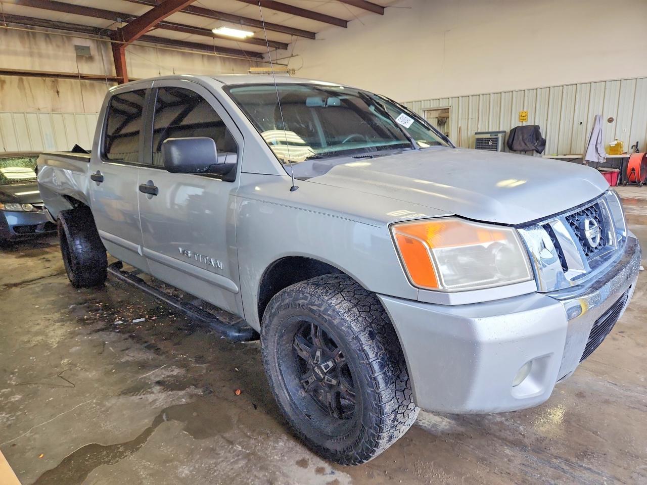 Nissan Titan Se