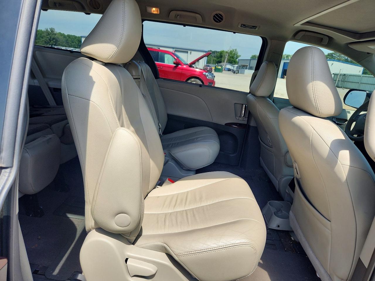 Toyota Sienna Xle 8-passenger