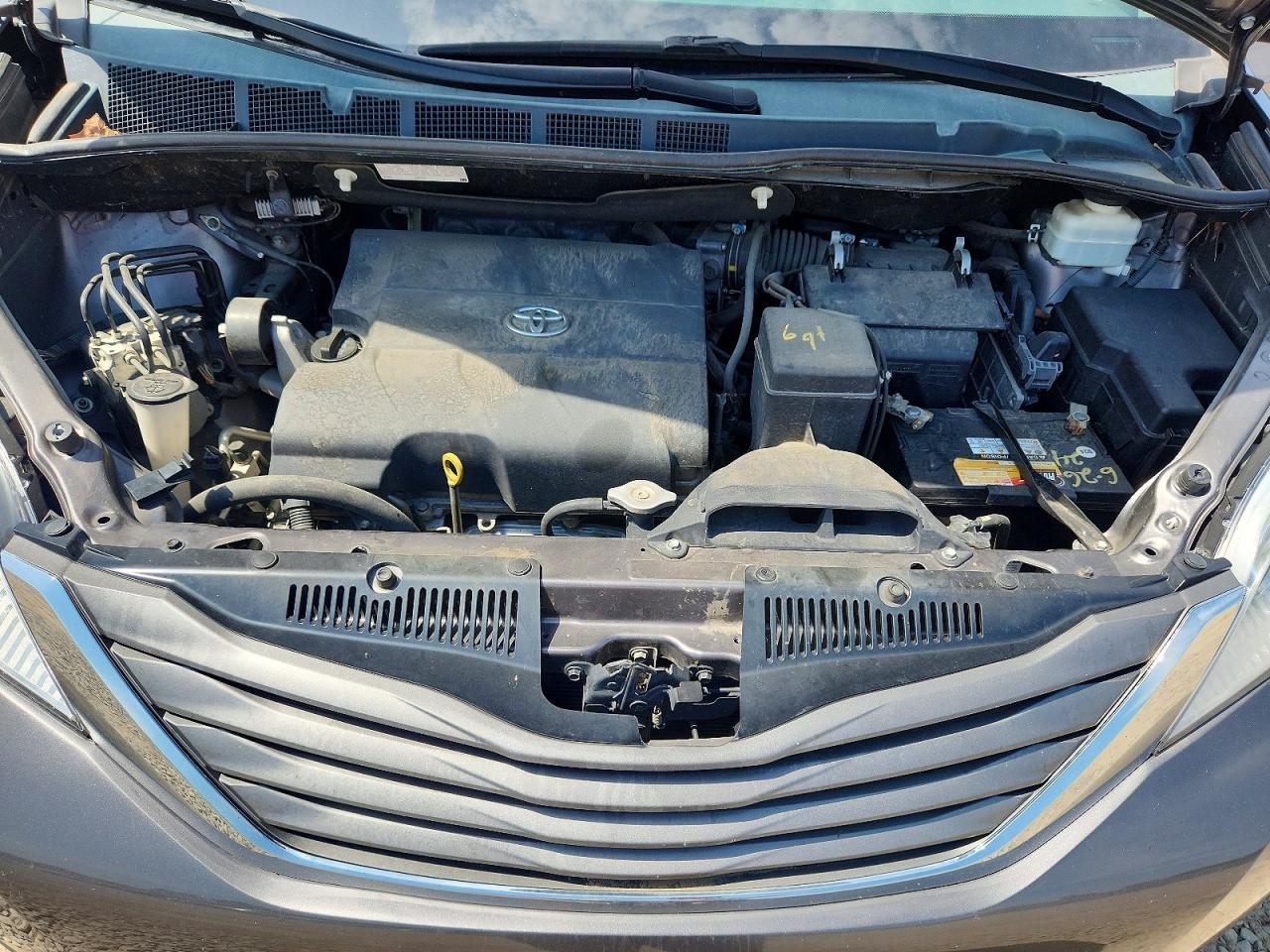 Toyota Sienna Xle 8-passenger