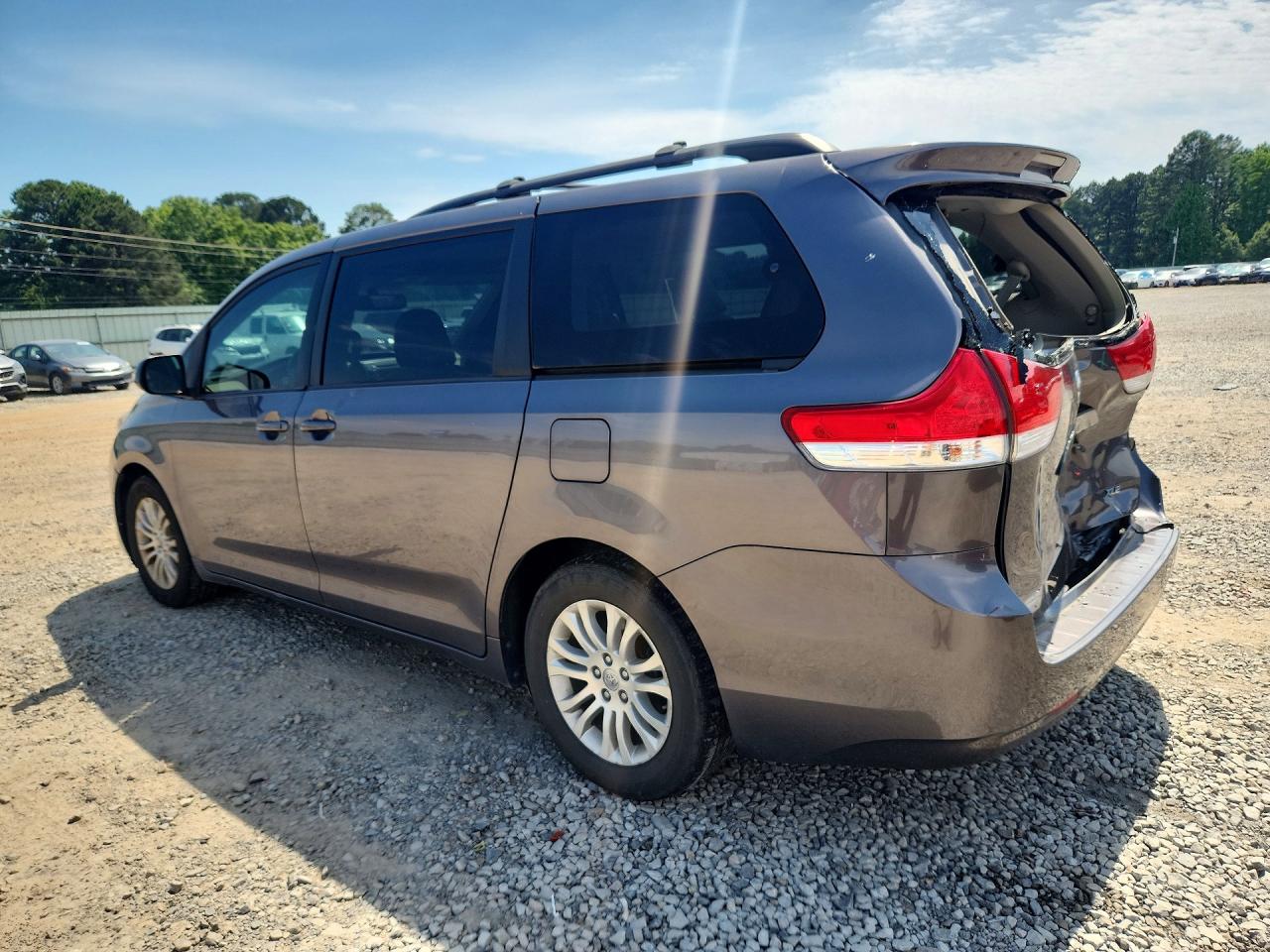 Toyota Sienna Xle 8-passenger