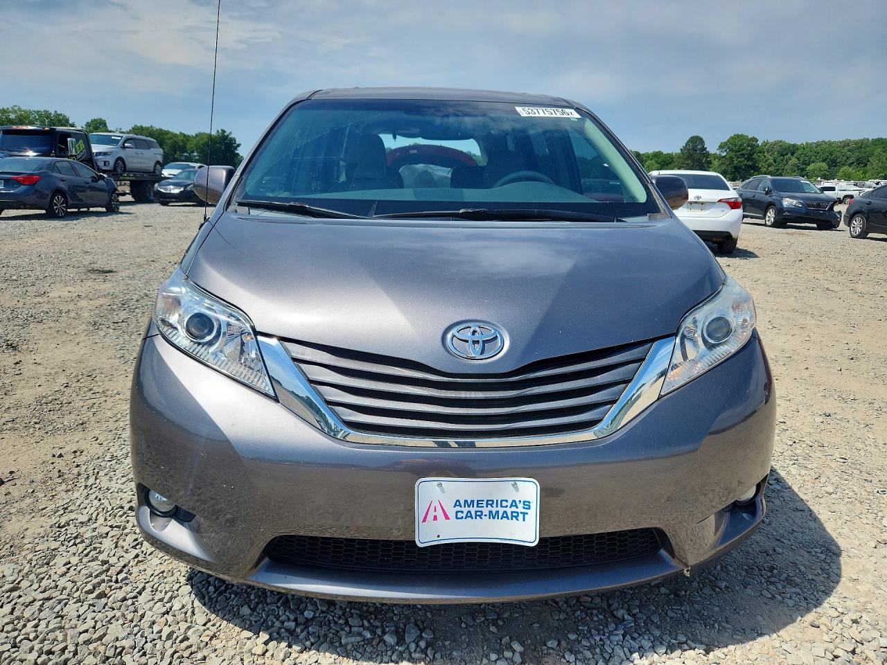 Toyota Sienna Xle 8-passenger