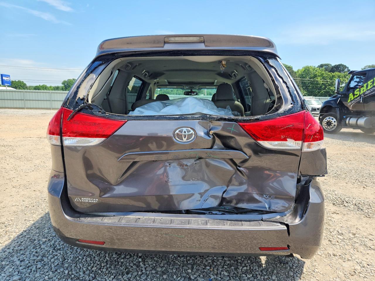 Toyota Sienna Xle 8-passenger
