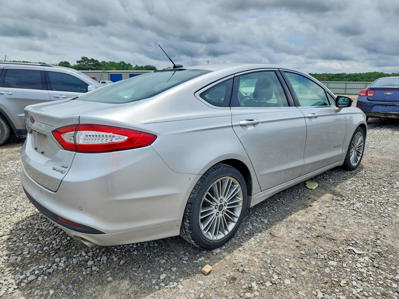 Ford Fusion Se Hybrid