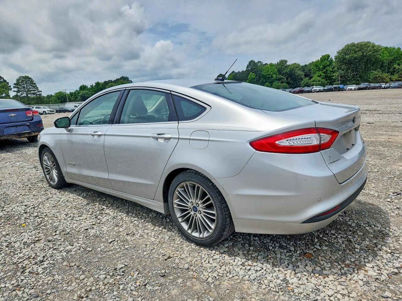 Ford Fusion Se Hybrid