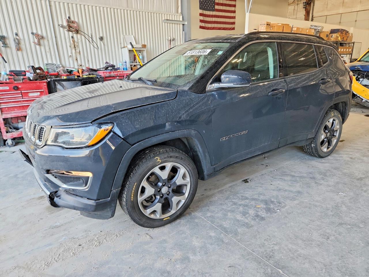 Salvage Jeep Compass Image