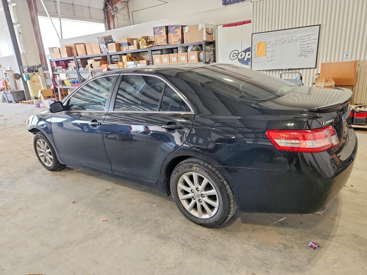Toyota Camry Xle V6