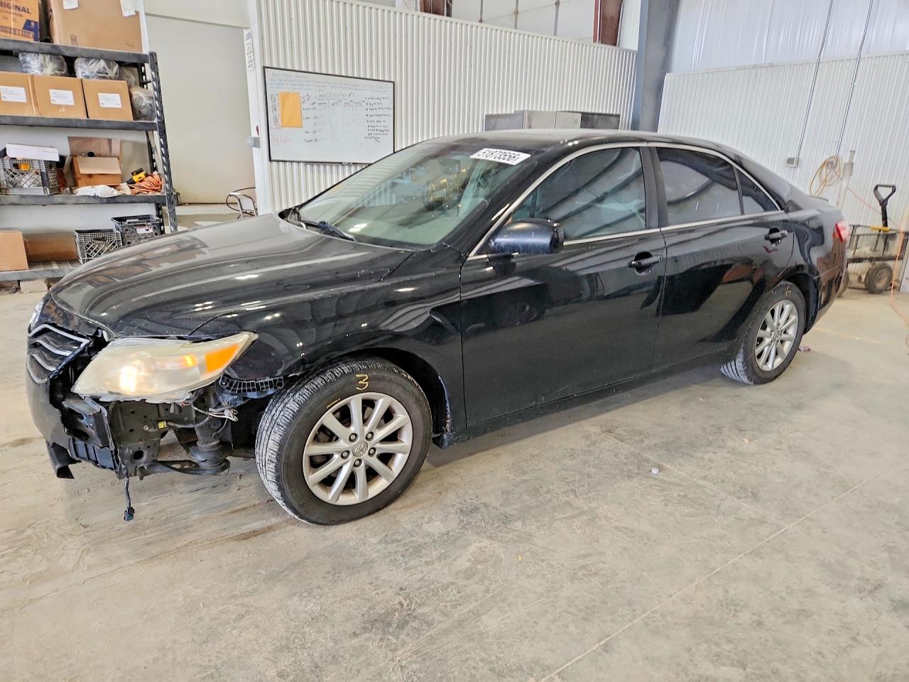 Salvage Toyota Camry Image