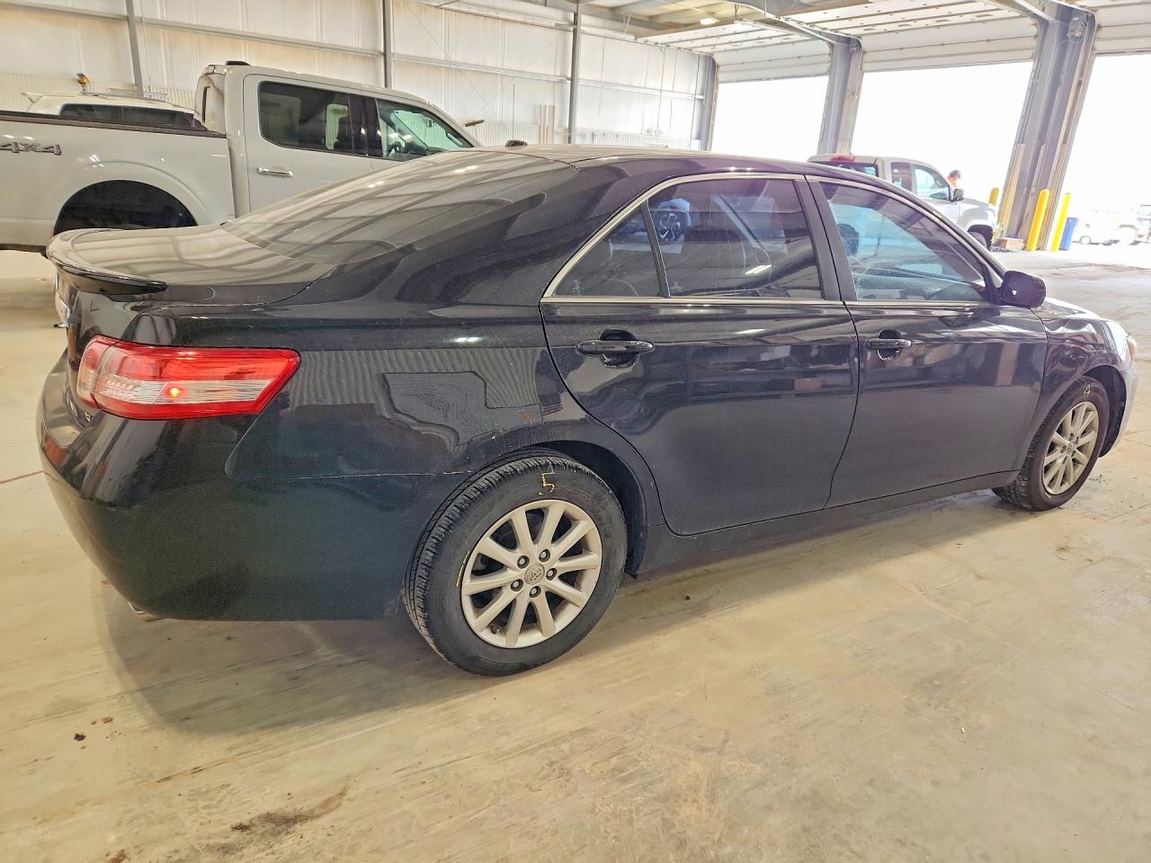 Toyota Camry Xle V6