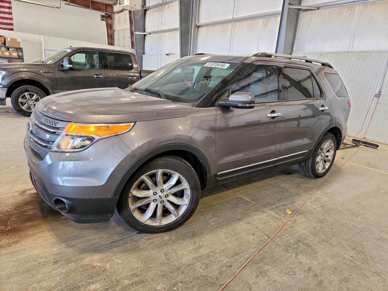 Salvage Ford Explorer Image