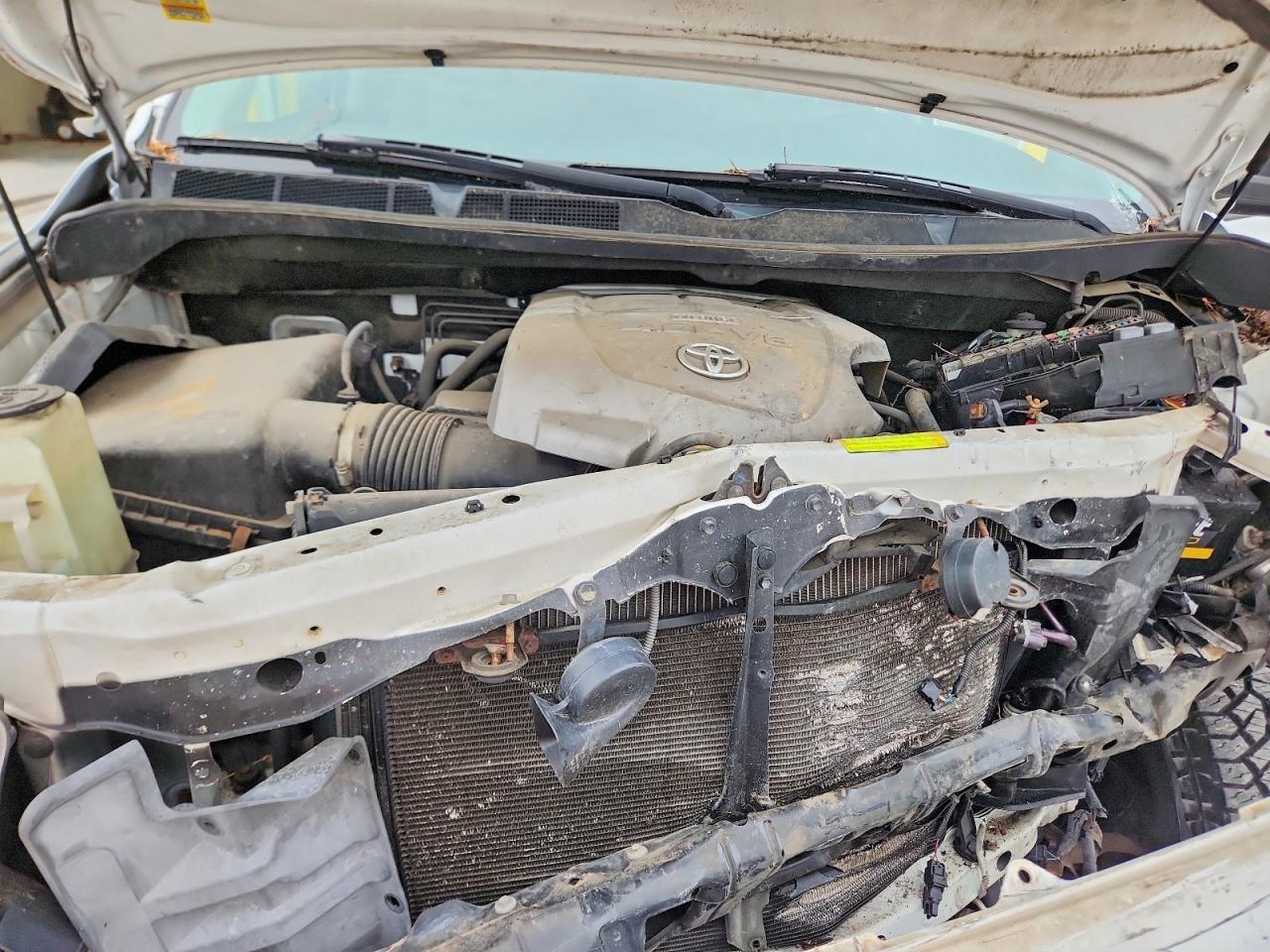 Toyota Tundra Double Cab Sr5