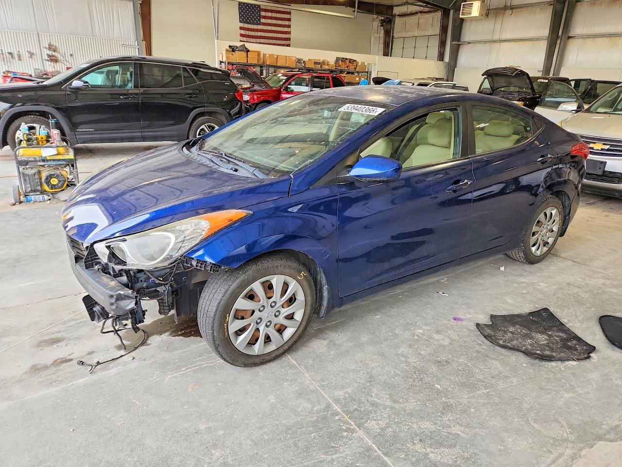Salvage Hyundai ELANTRA Image