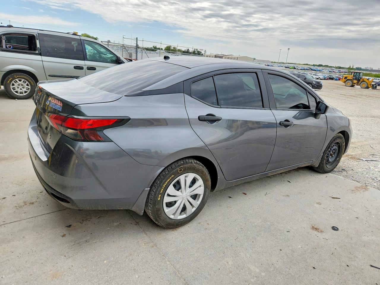Nissan Versa S