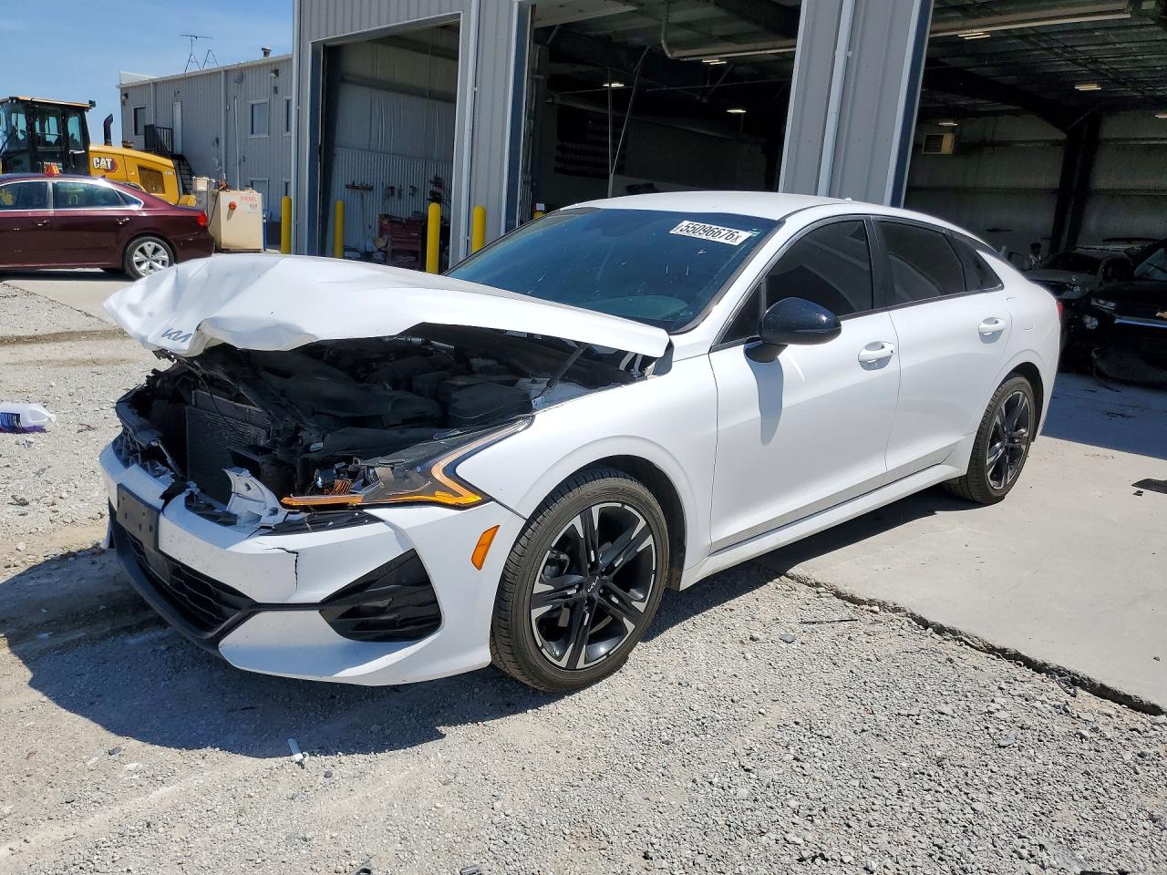 Salvage Kia K5 Image