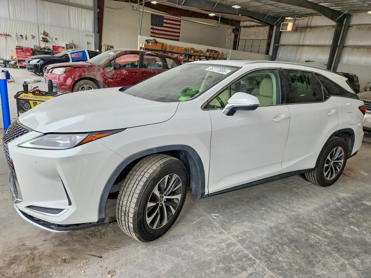 Salvage Lexus RX Image
