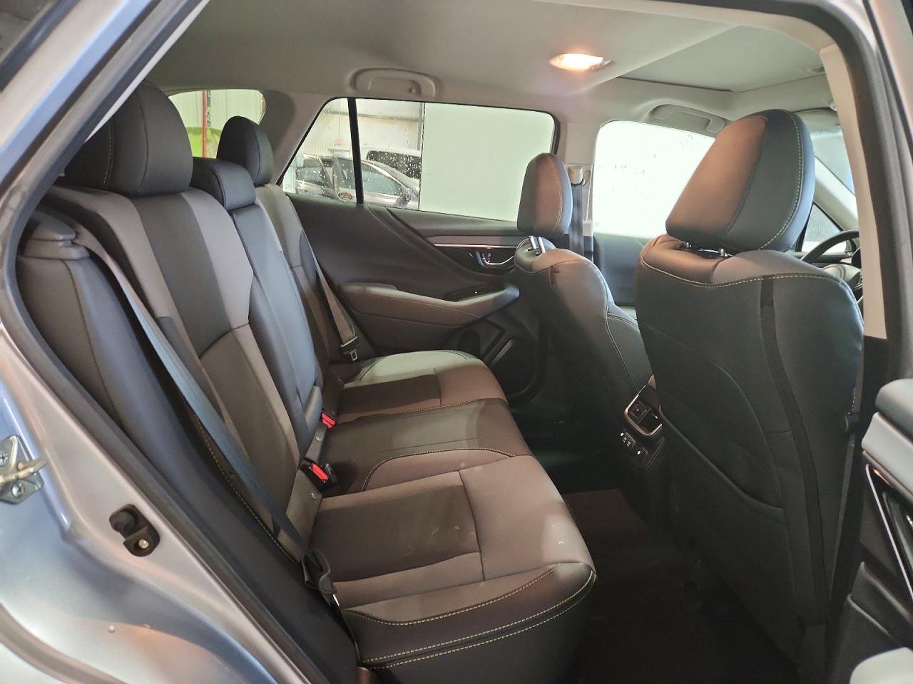 Subaru Outback Onyx Edition Xt