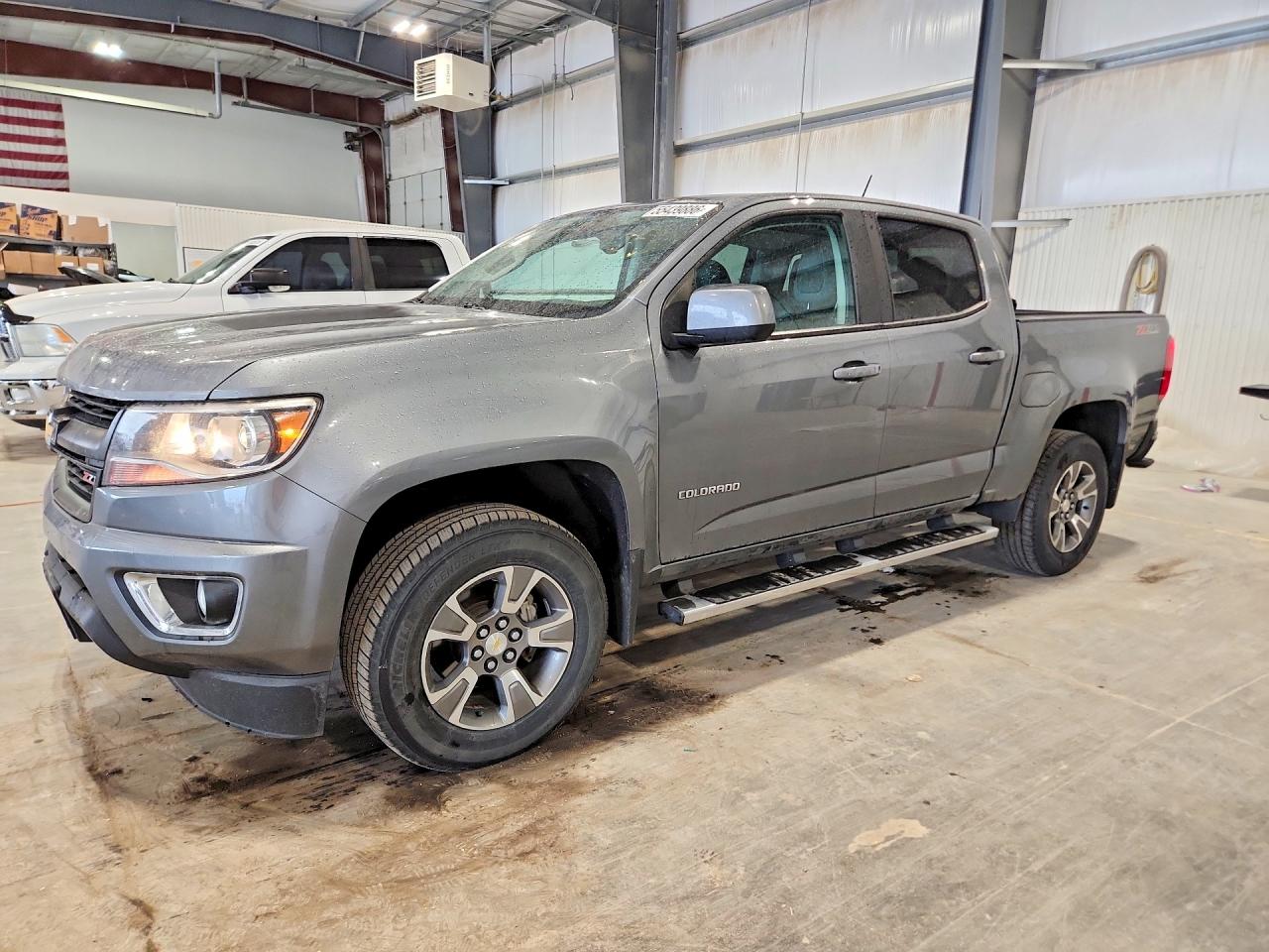 Salvage Chevrolet Colorado Image