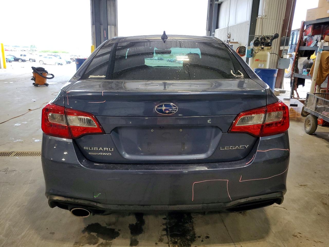 Subaru Legacy 2.5i Premium