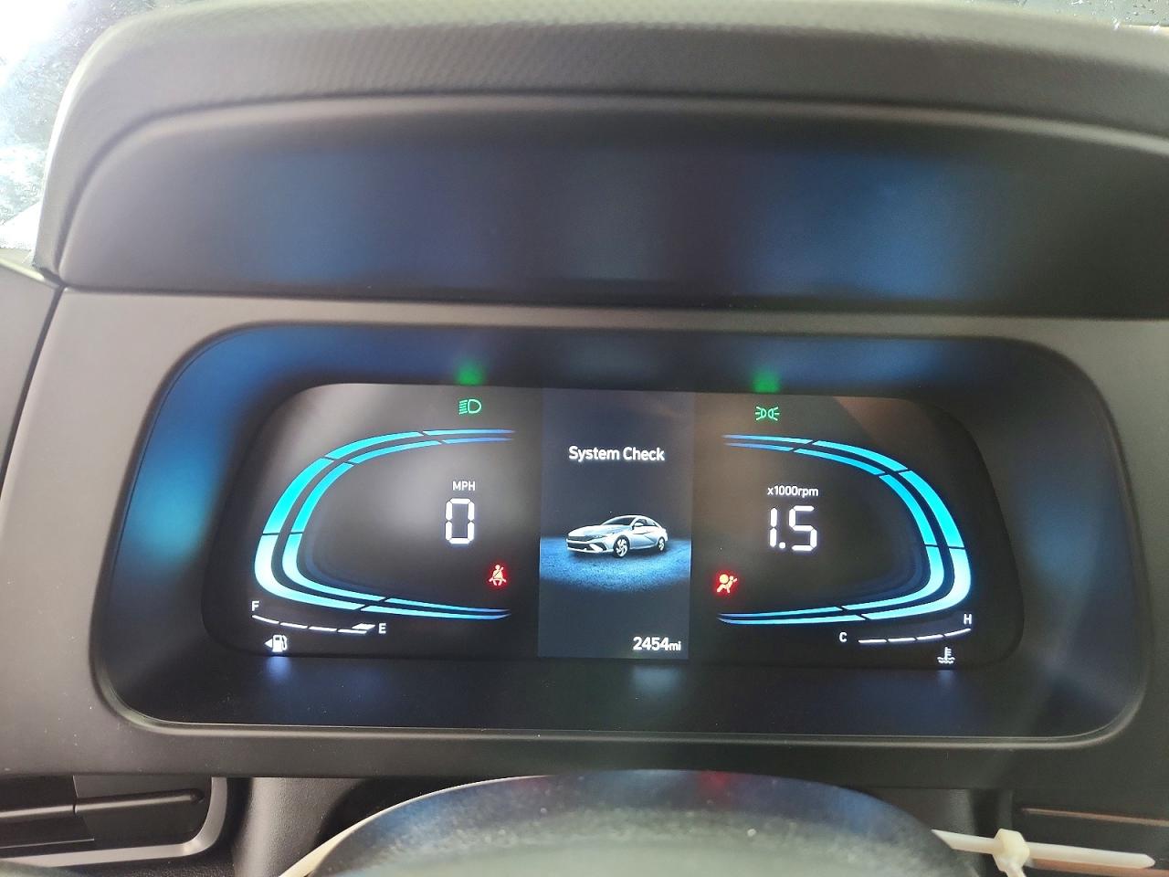 Hyundai ELANTRA Sel Sport