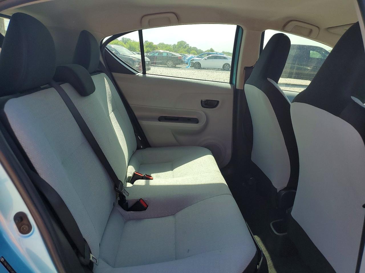Toyota Prius c One