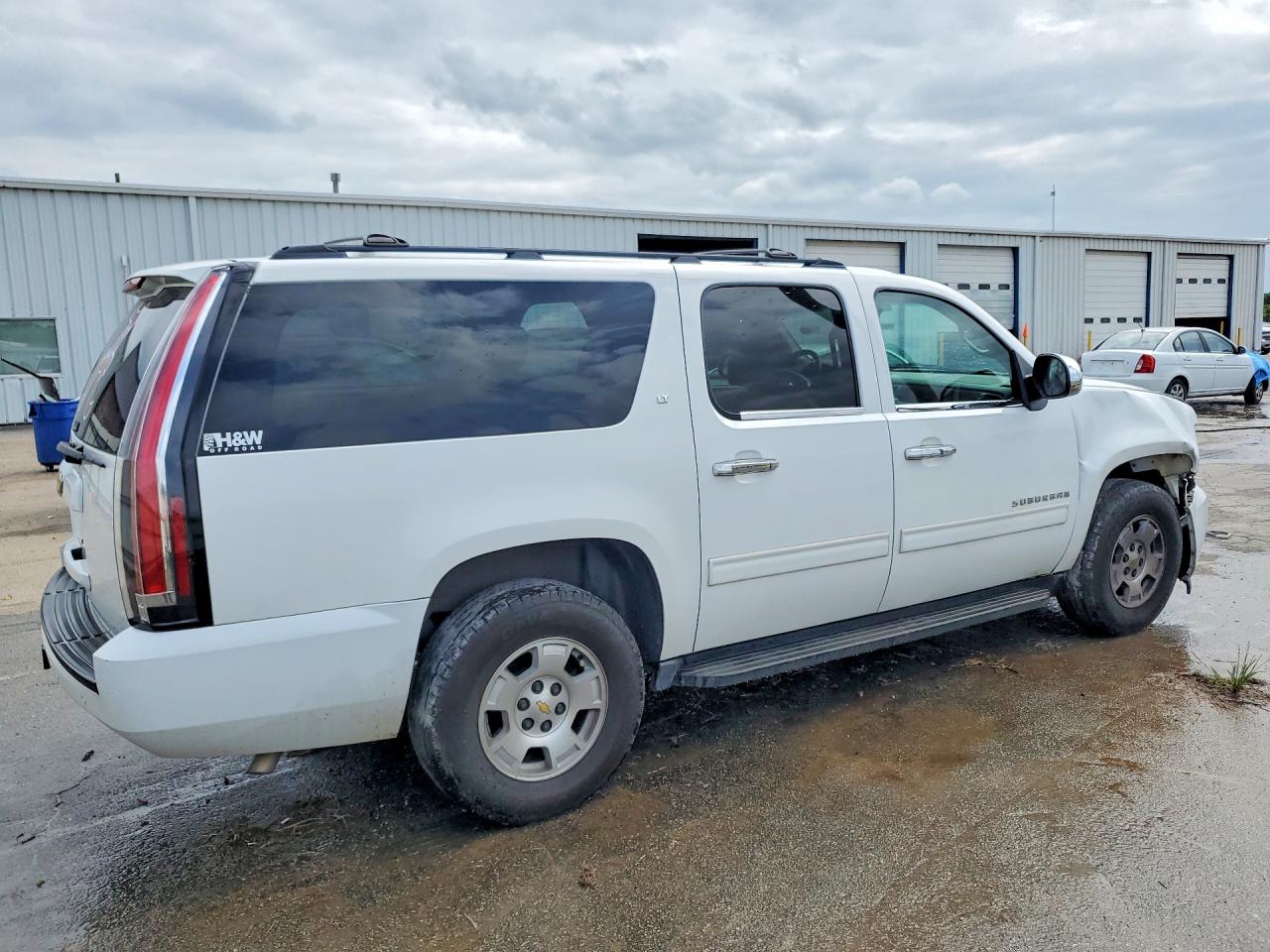 Chevrolet Suburban C1500 Lt